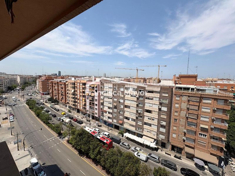 Foto 48b20fa7-a62e-4a6c-82dc-27ed63f396a5. Pis amb aparcament piscina a El Cabanyal-El Canyamelar Valencia