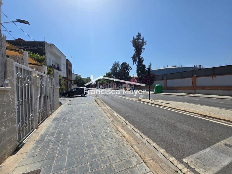 Foto 421ad5c0-d898-4547-ae53-cb1afb02f84f. Planta baixa a La Punta Valencia