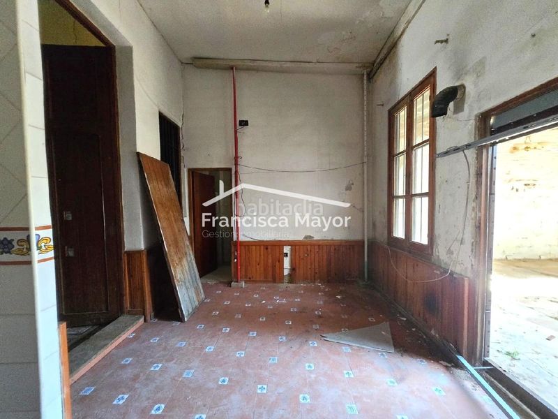 Foto 9df89d04-2035-47c2-9a39-999d235360ea. Planta baixa a La Punta Valencia