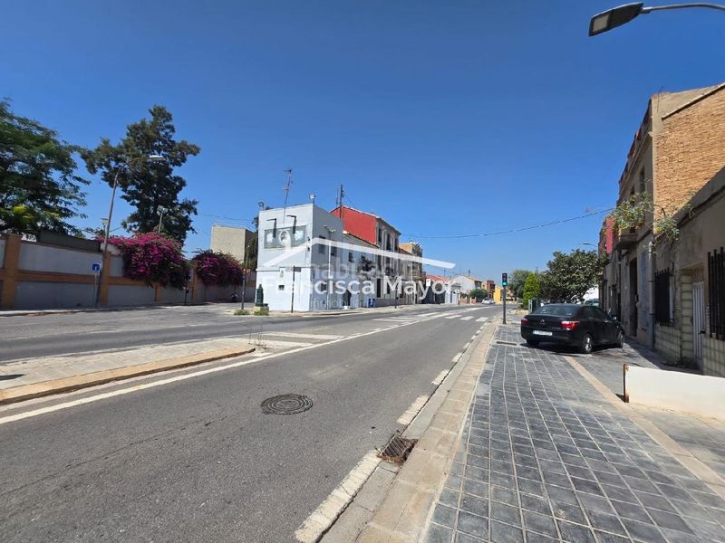 Foto f97b058b-a4fb-4eab-90e4-3b9ac1fa95ed. Planta baixa a La Punta Valencia