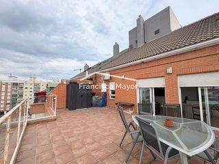 Dúplex  De josep benlliure. Ático dúplex reformado con terraza y garaje