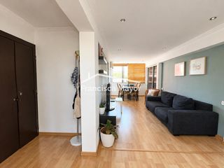 Piso  Calle de l'actor mauri. Piso en venta con inquilina estable en beteró