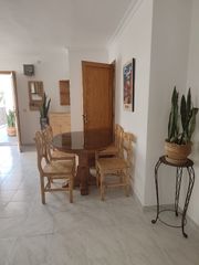 Rent Apartment in Carrer de ses roges 42. Precioso y amplio apartamento en alquiler para larga estancia en