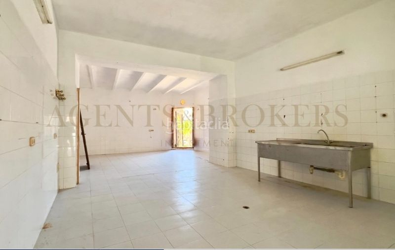 Foto be8aa0ea-6729-4d44-a22f-065b8e72ebba. Casa gran casa con patio y garaje en Son Servera poble Son Servera