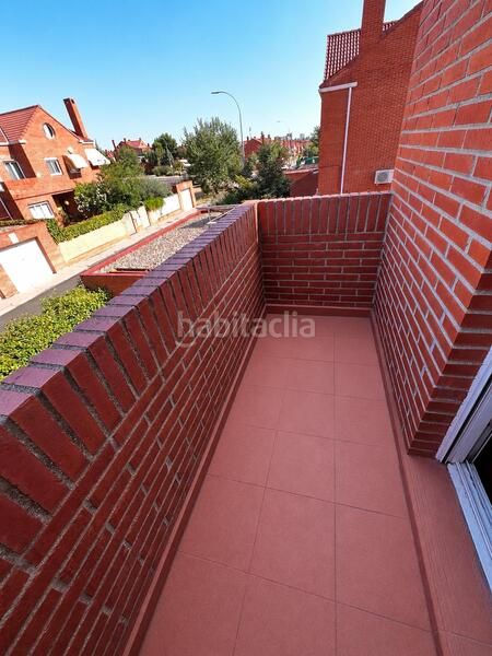 Foto 6d4e5ffd-99ee-48a6-8ac5-a4959d206afd. Casa amb calefacció piscina a Las Conejeras-Eparragal Coslada