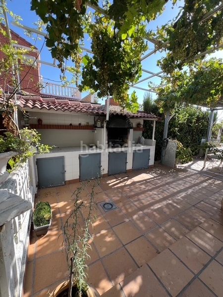 Foto e4a5ff9e-96b3-47e6-8c72-679f10c700c4. Casa amb calefacció piscina a Las Conejeras-Eparragal Coslada