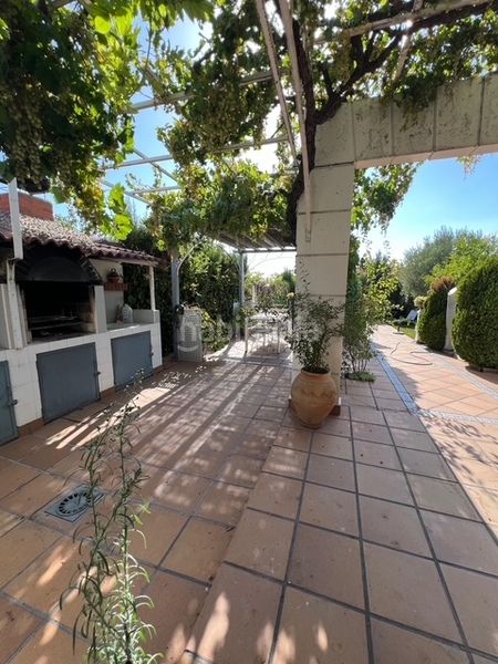 Foto f8e96084-2869-475b-8365-8462495d66b3. Casa amb calefacció piscina a Las Conejeras-Eparragal Coslada
