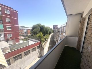 Pis  San cipriano. Visitas a partir del 10 de febrero.calle san cipriano junto al m