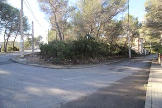 Terreny residencial  Calle mercuri de. Terreno esquinero con poca pendeinte a 10 min de sitges