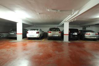 Aparcament cotxe a Sant Joan. Plaza de parking coche grande en zona sant joan, junto a los juz