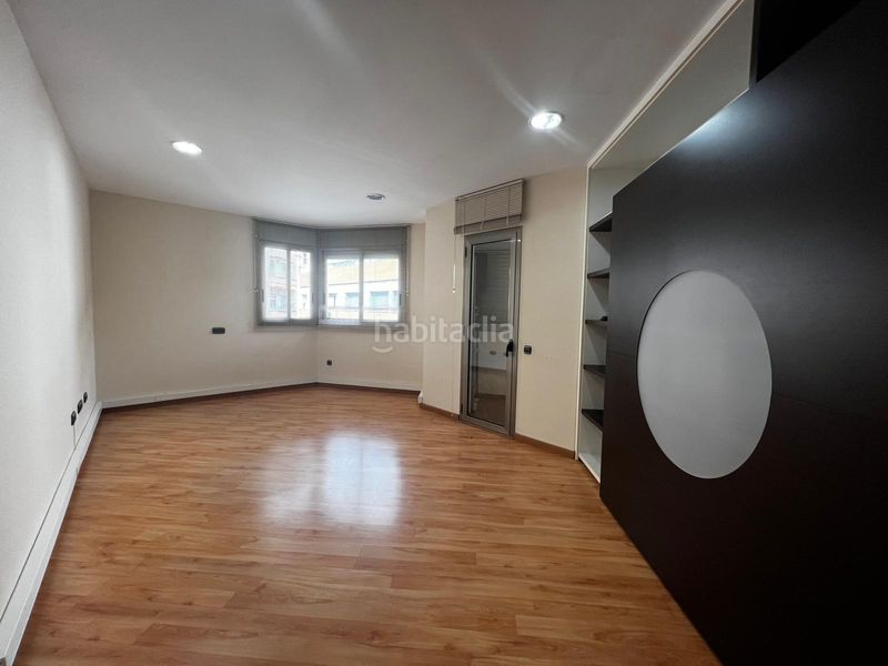 Foto d97652b1-bd41-41ed-b2d8-95105dfec132. Miete büro in calle magdalena miro 21 in Centrevila Vilanova i la Geltrú