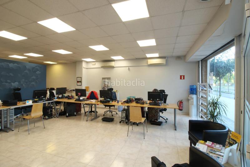 Foto 8289490e-2728-41bf-9158-968b69369a6c. Local comercial  versátil en zona estratégica, ronda iberica a 100 m. del hospital sant antoni en Vilanova i la Geltrú