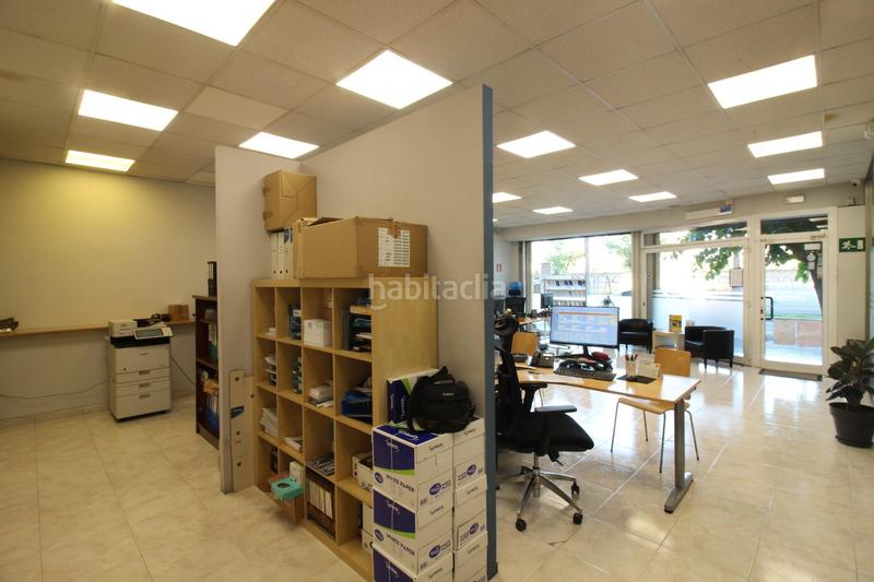 Foto a9aa60b8-0cdf-4393-b2cf-6c52c520e542. Local comercial  versátil en zona estratégica, ronda iberica a 100 m. del hospital sant antoni en Vilanova i la Geltrú