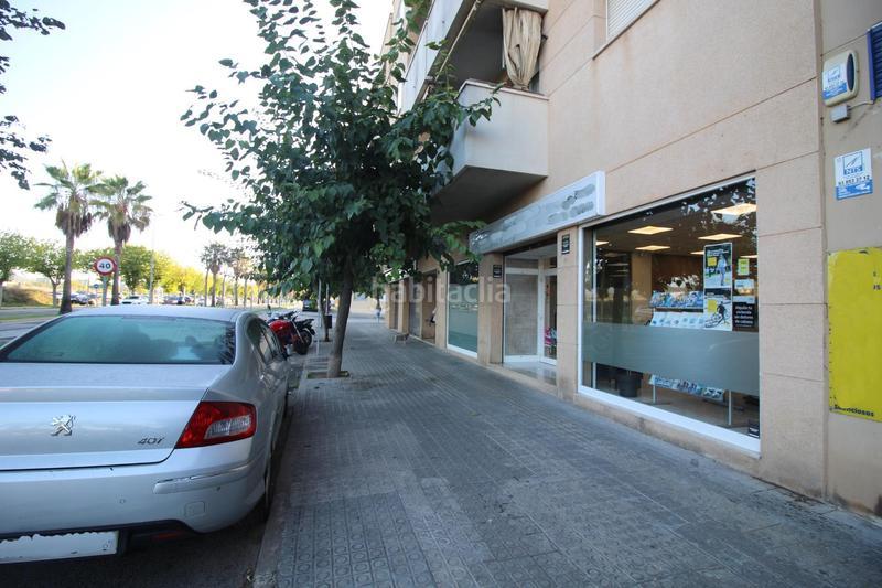 Foto e36fd5b7-655f-4214-a03e-234a56d3352e. Local comercial  versátil en zona estratégica, ronda iberica a 100 m. del hospital sant antoni en Vilanova i la Geltrú