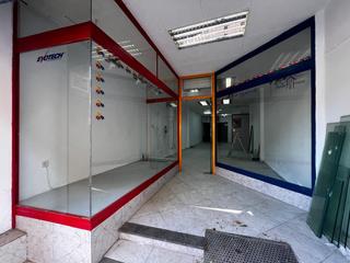 Local Comercial a Calle sant pau 24. Local versátil en venta en el centro de vilafranca del penedès!