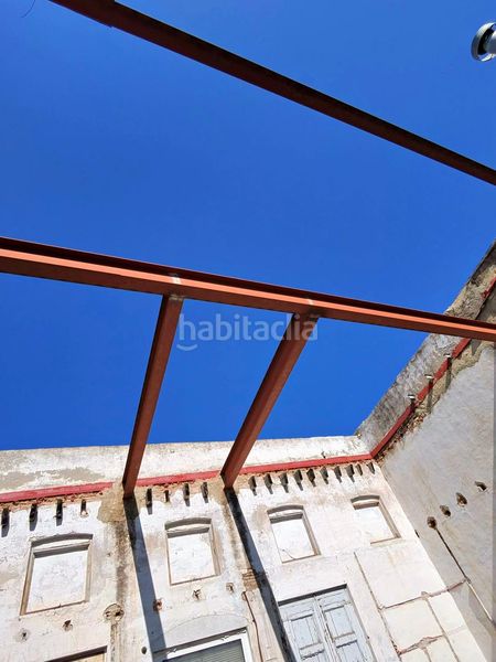 Foto cb494c33-232a-4246-b5f1-9225c9da1a70. Terreno residencial oportunidad de inversión remonta de 200 m2 en plena rambla principal en Vilanova i la Geltrú