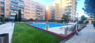 Pis a capa negra