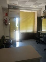 Local Comercial a Arcones gil 94