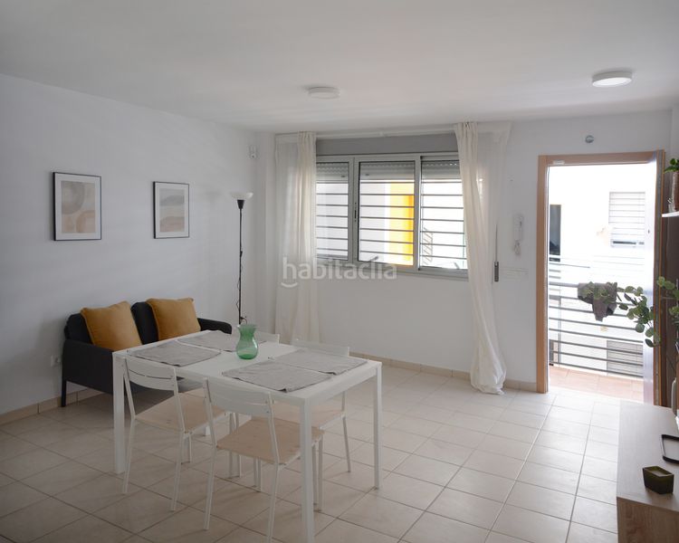 Foto 230710b4-f920-47de-b7aa-7d4a6bcdba62. Alquiler apartamento en calle isaac newton 10 nuevo apartamento amueblado destinado a alquiler temporal. a 12 minutos del areopuerto. comunidad incluido en el precio. en Láchar