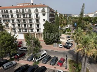 Foto 6d6b5071-2e0e-425d-9023-eeb2e78586d4. Lloguer àtic amb aparcament piscina a Nueva Andalucía centro Marbella