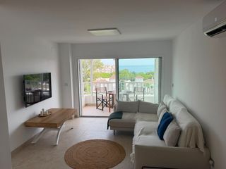 Rent Penthouse in Nueva Andalucía centro. Atico con terraza y vistas al mar en puerto banús