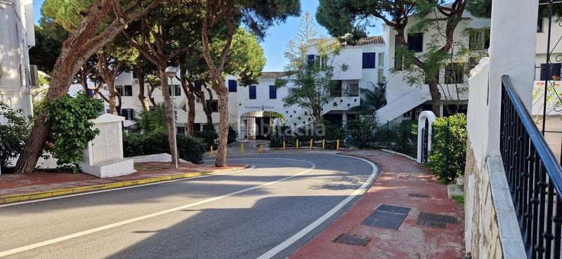 Foto f501ab32-c76d-4294-8b8d-9564c7bdf52b. Pis amb aparcament a Cabopino - Artola Marbella