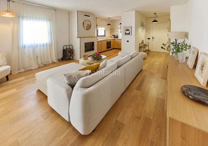 Foto 5a68a07a-9657-4195-8597-f23602c5d6a7. Pis amb aparcament a Puerto Banús Marbella