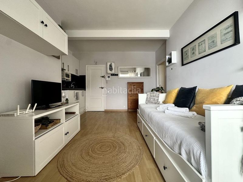 Foto 55c7b59a-c631-4a7c-856a-fb05831101a3. Estudi a Calahonda Mijas