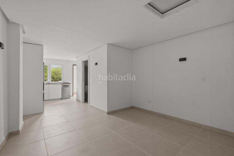 Foto 29ac0b77-d1c6-43a1-bdad-01aa04e311e6. Estudi a Marbesa Marbella