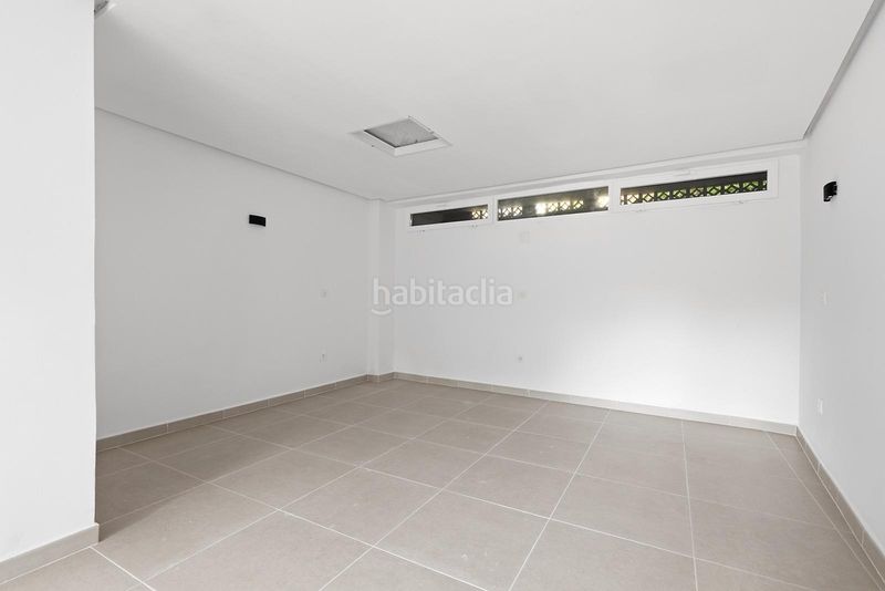 Foto f5882fc7-e5f0-43ed-9965-493176c473f6. Estudi a Marbesa Marbella