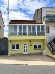 Casa in Cariño. Tu casa junto al mar: reformada, con vistas y lista para disfrut