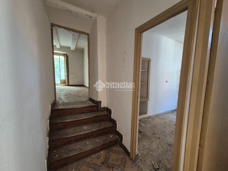 Foto 1d21cdaf-cf00-4059-abe7-96104367907a. Casa aparellada a Sigüenza