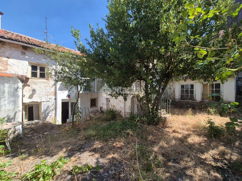 Foto c68c6a78-7d9a-4420-a826-0de5d2c6f1f7. Casa aparellada a Sigüenza