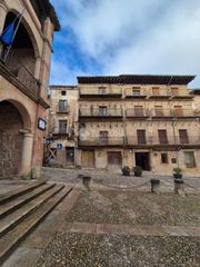 Edificio  Pl. mayor. Edificio en venta en sigüenza