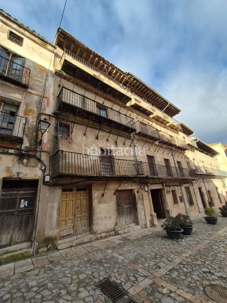 Foto 3eb8adc0-c88b-40af-afd4-93ea5d9d52f0. Edificio  en venta en Sigüenza