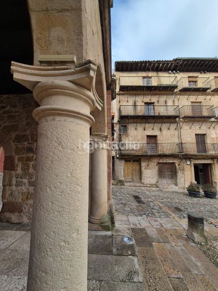 Foto 95bd2ff9-c18d-4960-8884-f25d23c71e91. Edificio  en venta en Sigüenza