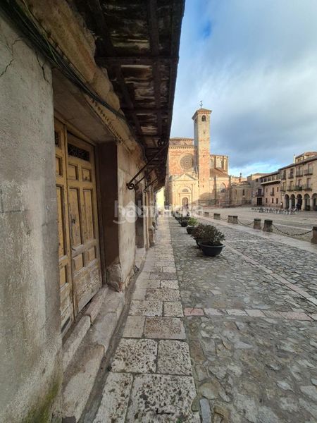 Foto b8e57ca7-8a49-482a-9b93-3400f6907b86. Edificio  en venta en Sigüenza