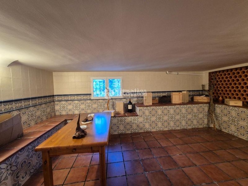 Foto 4d16838b-4a7f-4dae-a794-abfcb2b50520. Casa amb calefacció aparcament a Sigüenza