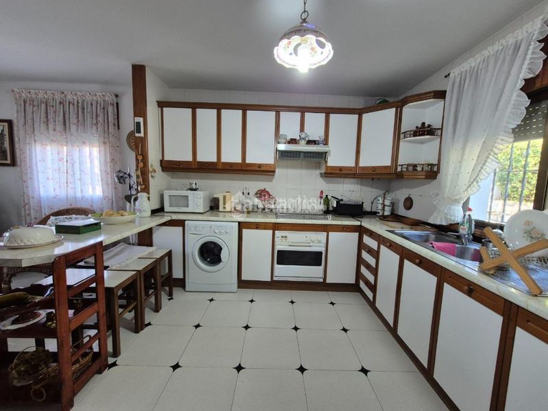 Foto a536a2ef-5855-4219-af0f-25c3f18d6a11. Casa amb calefacció aparcament a Sigüenza