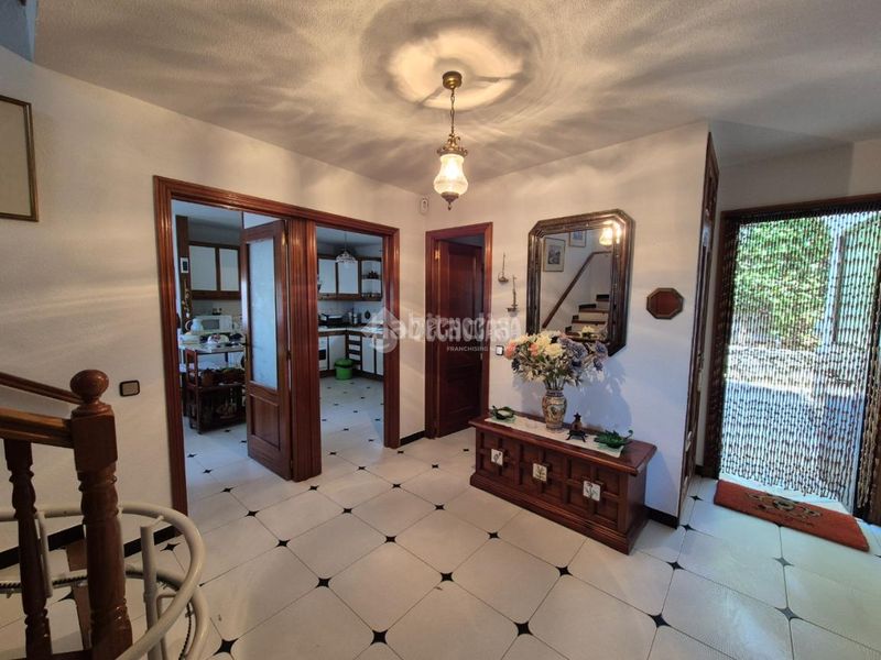 Foto b03efedc-1920-4348-af72-4d3635481fe8. Casa amb calefacció aparcament a Sigüenza