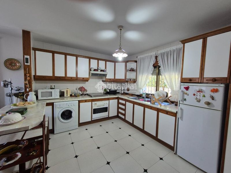 Foto bb5a0ef4-1872-457f-84e4-d016703bcbd5. Casa amb calefacció aparcament a Sigüenza