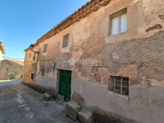 Towny house  C. soledad alta. Casa en venta en sigüenza