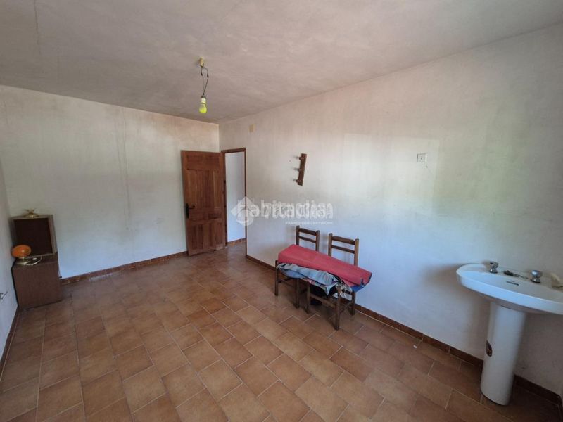 Foto f2e437f8-2256-44d8-8c56-d3fe8562f006. Casa a Estriégana