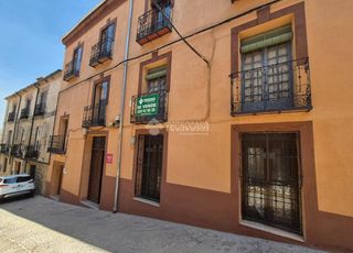 Flat  C. comedias. Piso en venta en sigüenza