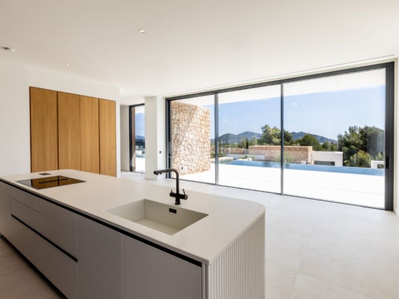Foto f856897e-cb37-4d37-b45d-7f88f1b56c88. Casa a Roca Llisa Santa Eulària