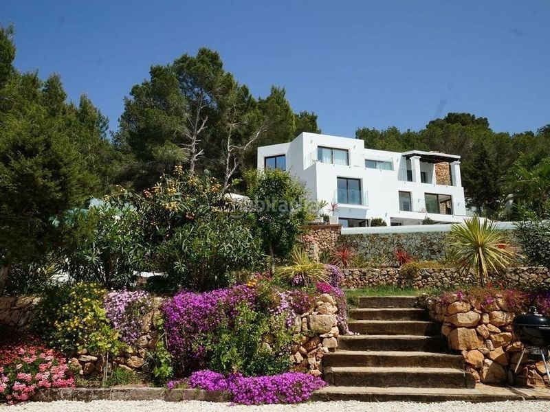Foto b878b415-82a3-4be4-b563-b0b2c11e0fe9. Casa amb calefacció aparcament piscina a Sant Antoni de Portmany