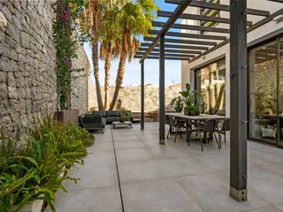 Apartamento  Diseminados pujol cardona. Apartamento de dise�o con terraza, piscina y garaje en el centro