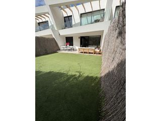 Apartament a Sant Antoni de Portmany. Exclusivo apartamento con jard�n privado en sant antoni