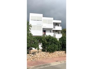 Flat  Calle pere de portugal(s rafel). Apartamento de 1 dormitorio con vistas al mar y sunset en san an