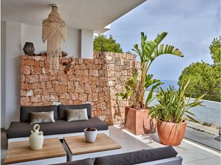 Apartamento  Calle esteperol. Apartamento con vistas al mar y dise�o contempor�neo en cala vad